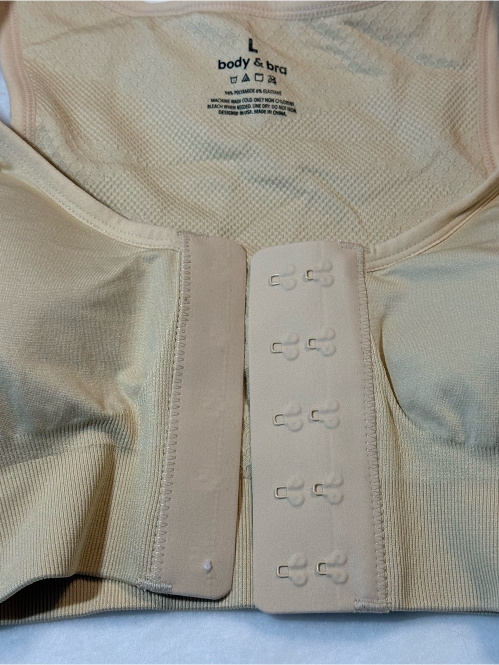 New Body & Bra Supportive Front Closure Bra. Beige. Size Large - Picture 5 of 12